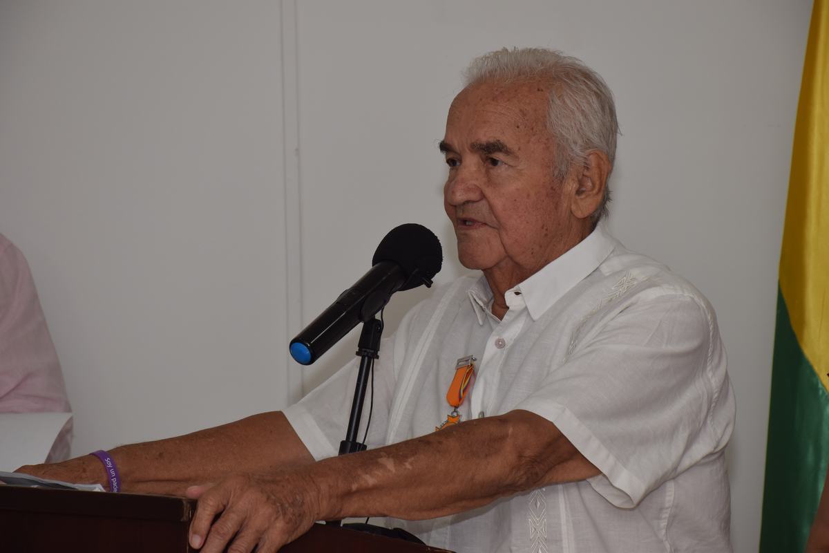 Maestro Álvaro Córdoba.